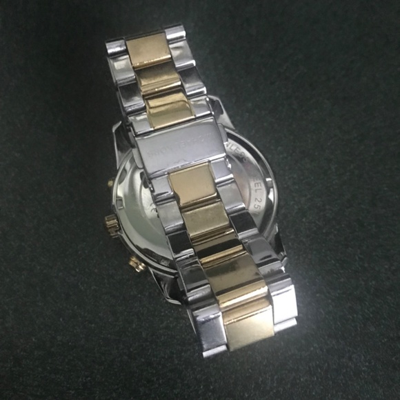 Michael Kors Two-tone Women’s Stainless Steel Chronograph Watch MK5748 main image 15